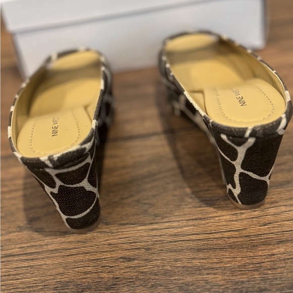 Nine West Black and Cream Patterned Wedge Sandals - Picture 6 of 8